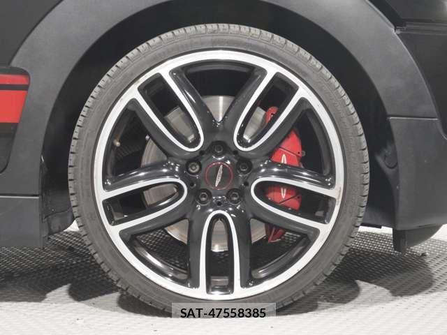 Bmw MINI CLUBMAN 2017-04 5860668-10