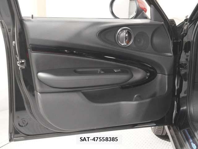 Bmw MINI CLUBMAN 2017-04 5860668-13