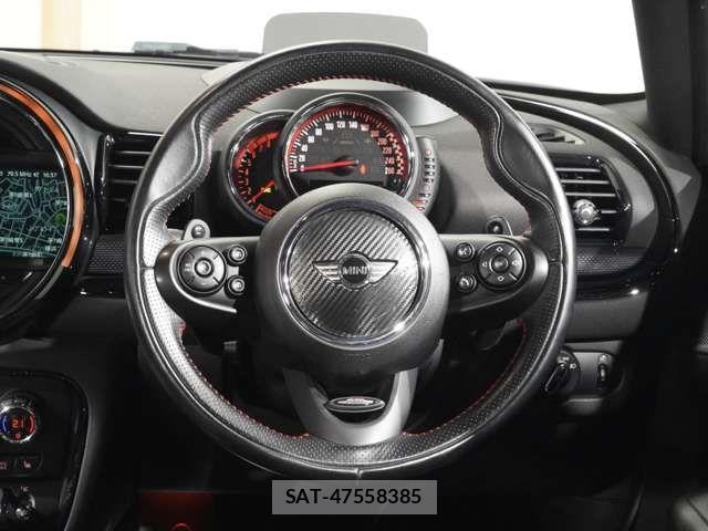 Bmw MINI CLUBMAN 2017-04 5860668-16