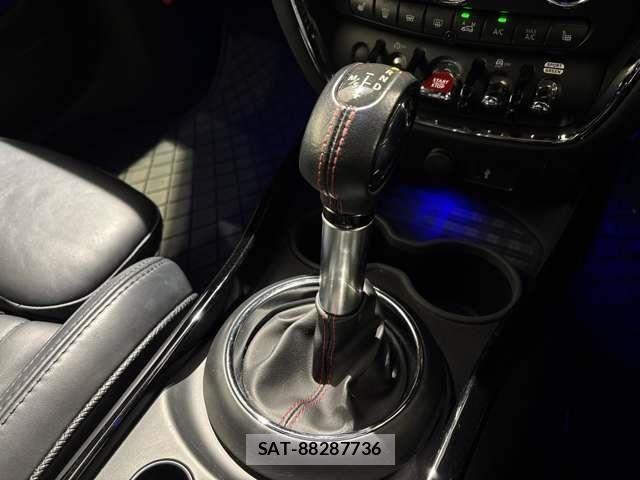 Bmw MINI CLUBMAN 2018-07 6610819-27