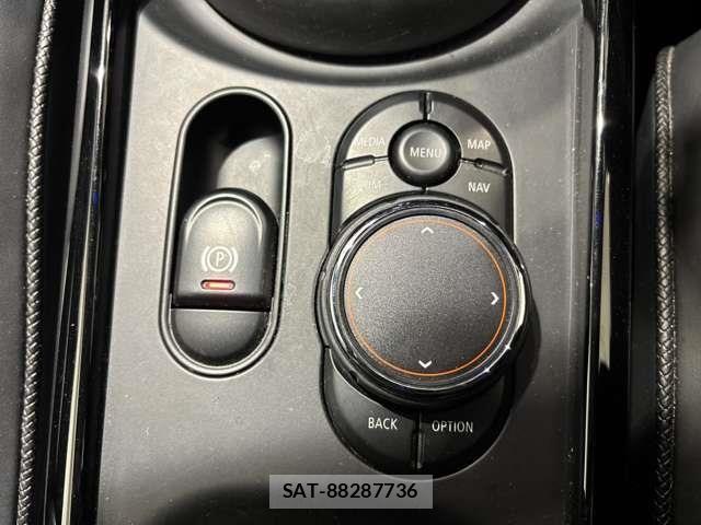 Bmw MINI CLUBMAN 2018-07 6610819-28