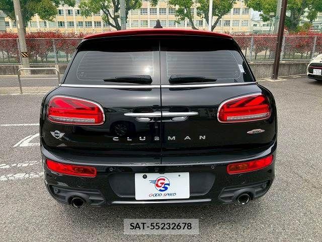Bmw MINI CLUBMAN 2018-05 6670549-13