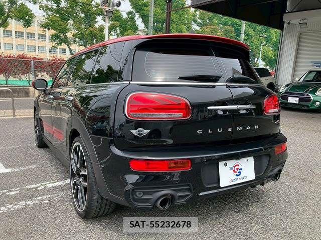 Bmw MINI CLUBMAN 2018-05 6670549-14