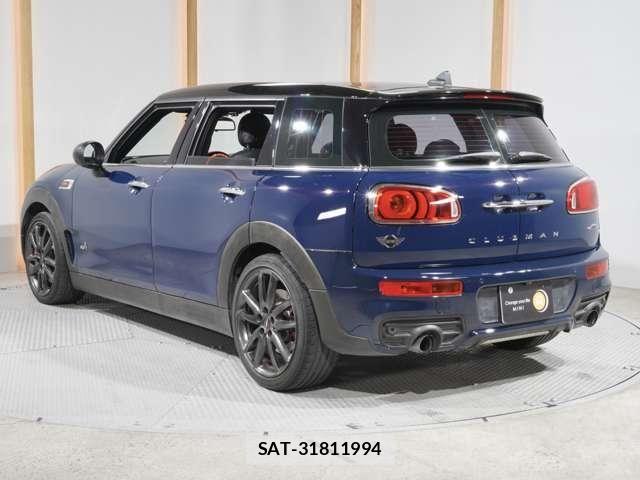 Bmw MINI CLUBMAN 2019-05 7325966-9