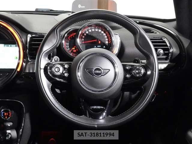 Bmw MINI CLUBMAN 2019-05 7325966-16