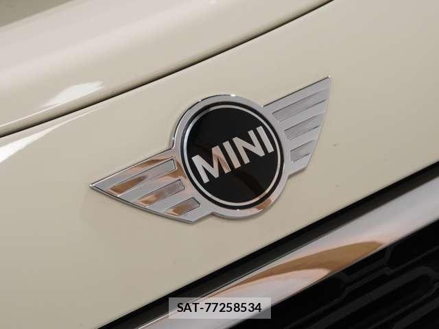 Bmw MINI CLUBMAN 2017-06 7499714-21