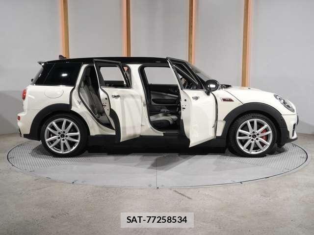 Bmw MINI CLUBMAN 2017-06 7499714-23