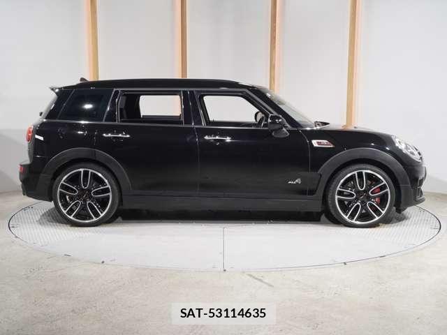 Bmw MINI CLUBMAN 2018-03 8098284-21