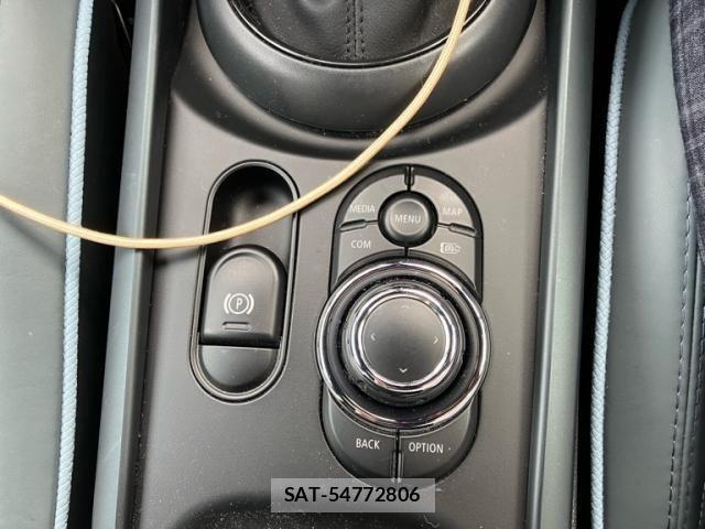 Bmw MINI CLUBMAN 2022-11 8229048-26