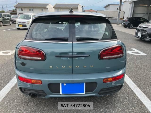 Bmw MINI CLUBMAN 2022-11 8229048-2