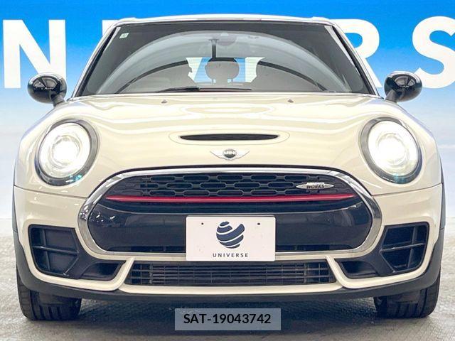 Bmw MINI CLUBMAN 2018-01 8313372-16