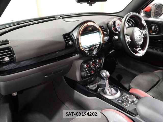 Bmw MINI CLUBMAN 2019-06 8523785-12