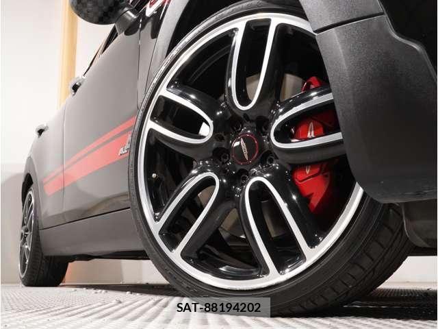 Bmw MINI CLUBMAN 2019-06 8523785-17