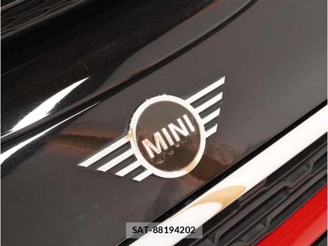 Bmw MINI CLUBMAN 2019-06 8523785-19
