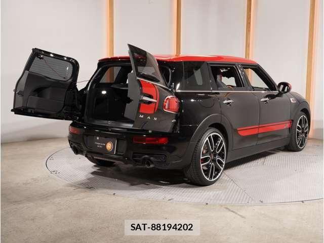 Bmw MINI CLUBMAN 2019-06 8523785-26