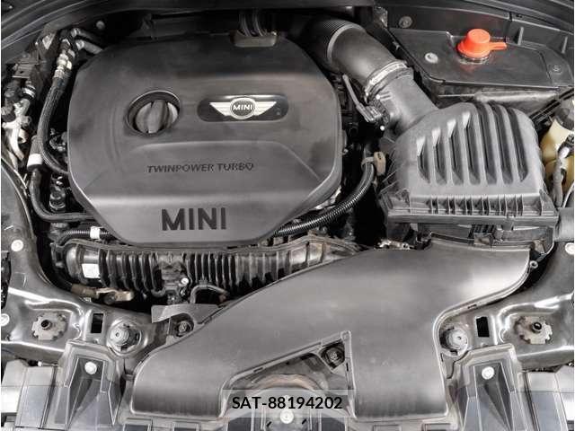 Bmw MINI CLUBMAN 2019-06 8523785-5