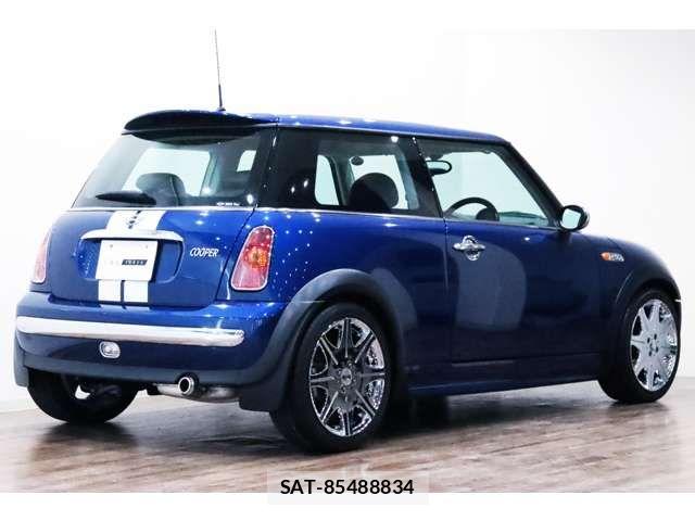 Bmw MINI 2003-01 5860671-6