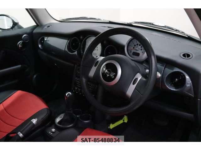 Bmw MINI 2003-01 5860671-8