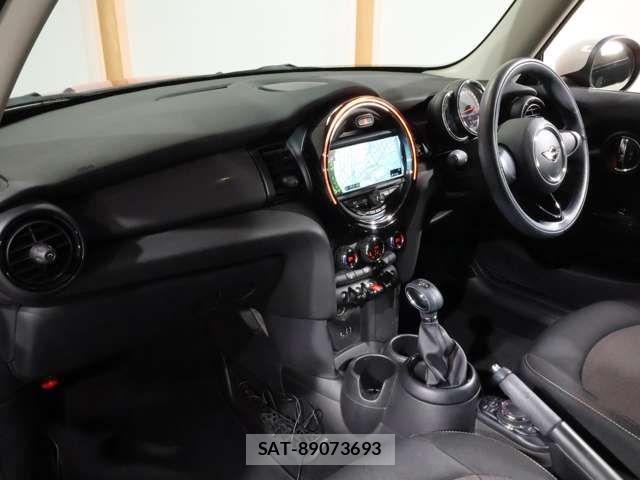 Bmw MINI 2017-03 6610820-13