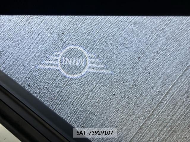 Bmw MINI 2012-02 8411423-9