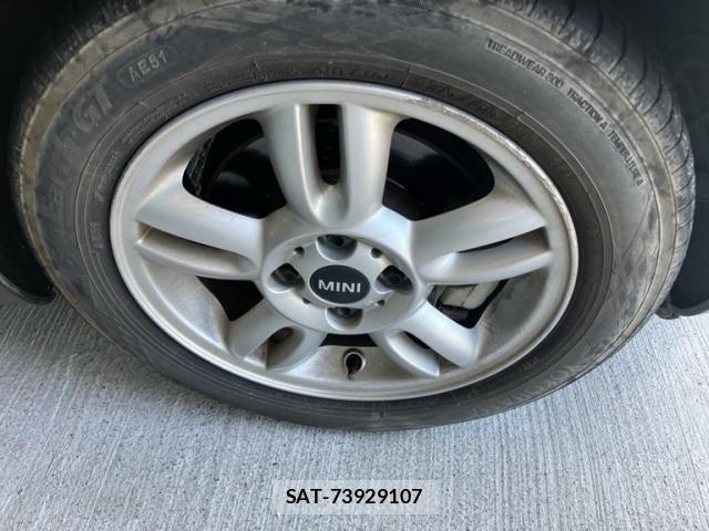 Bmw MINI 2012-02 8411423-4