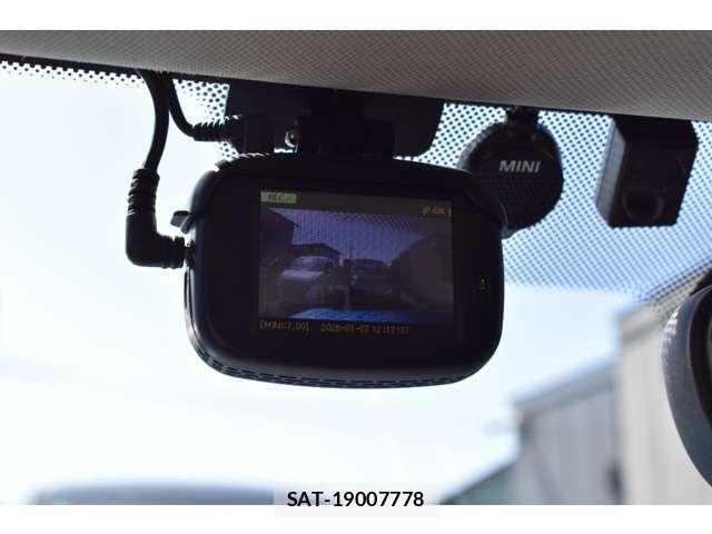 Bmw MINI 2015-02 4931538-3