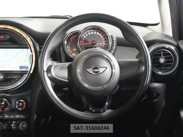 Bmw MINI 2016-03 5860682-16