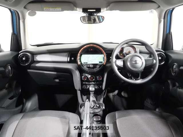 Bmw MINI 2016-03 7215401-3