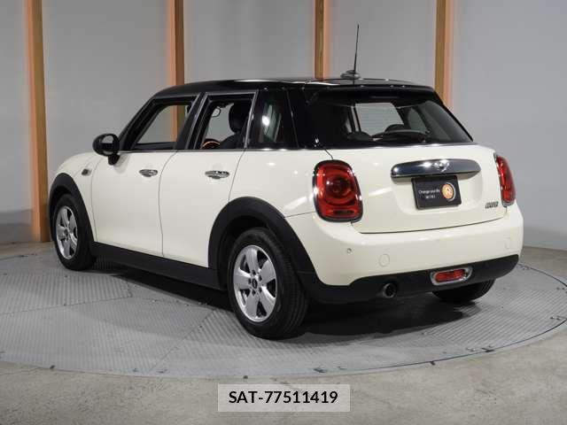 Bmw MINI 2018-03 7215404-9
