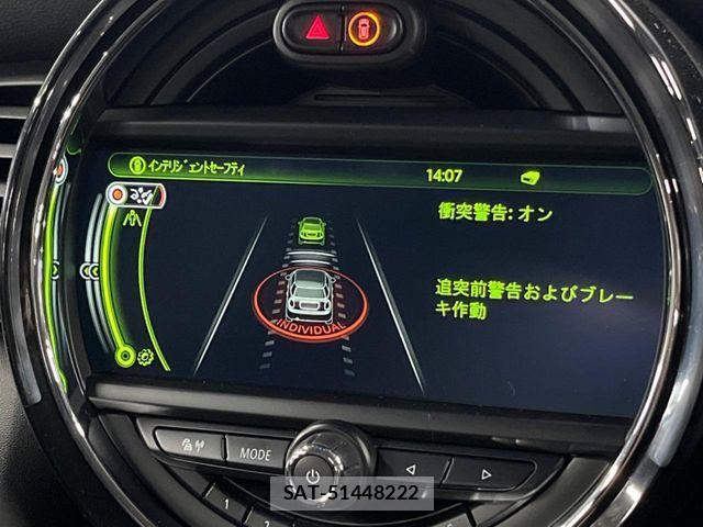 Bmw MINI 2018-04 7499720-6