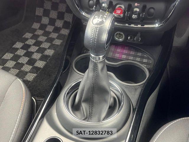 Bmw MINI 2017-12 8828059-11