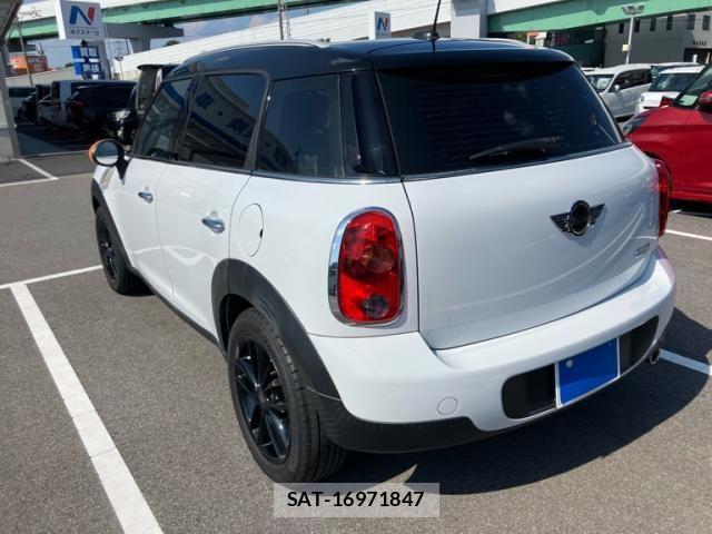 Bmw MINI 2011-10 8129211-2
