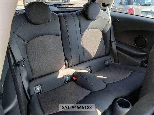 Bmw MINI 2016-06 8129217-6