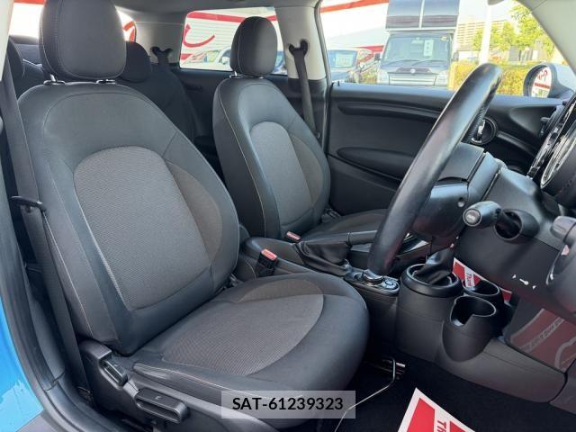 Bmw MINI 2017-05 8206623-6