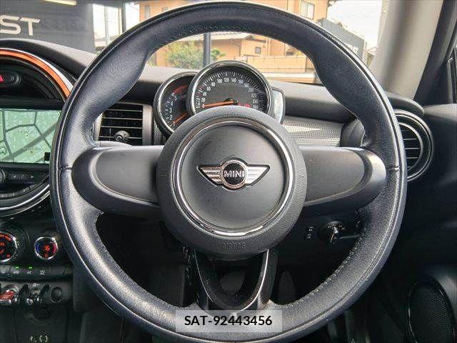Bmw MINI 2017-10 8206621-9