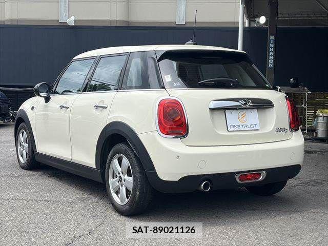 Bmw MINI 2017-08 7978647-16