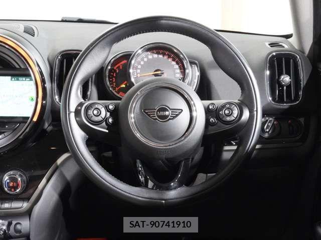 Bmw MINI 2018-11 7499726-16