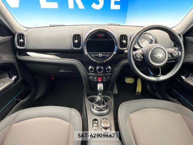 Bmw MINI 2017-06 8098301-1