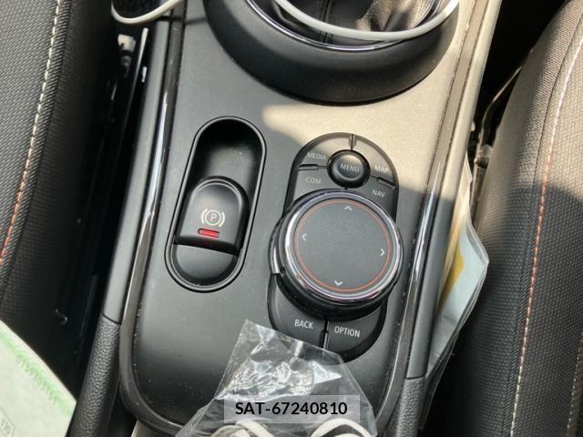 Bmw MINI 2017-11 8658227-15