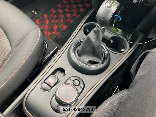 Bmw MINI 2018-04 8828063-14