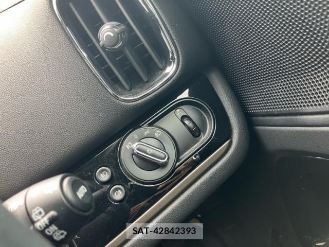 Bmw MINI 2018-04 8828063-19