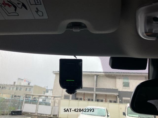 Bmw MINI 2018-04 8828063-21
