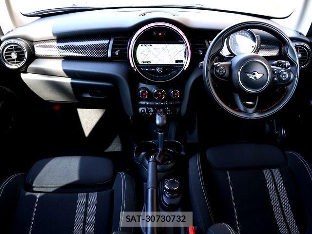 Bmw MINI 2017-03 1227306-1