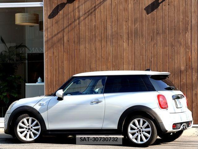 Bmw MINI 2017-03 1227306-2