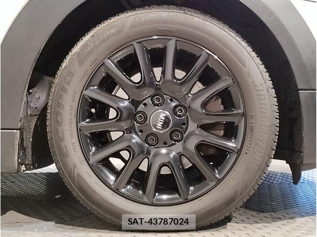 Bmw MINI 2016-01 2246473-8