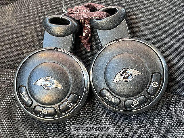 Bmw MINI 2013-03 2660886-23