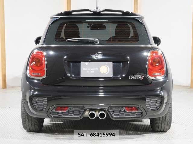 Bmw MINI 2017-09 7215433-8