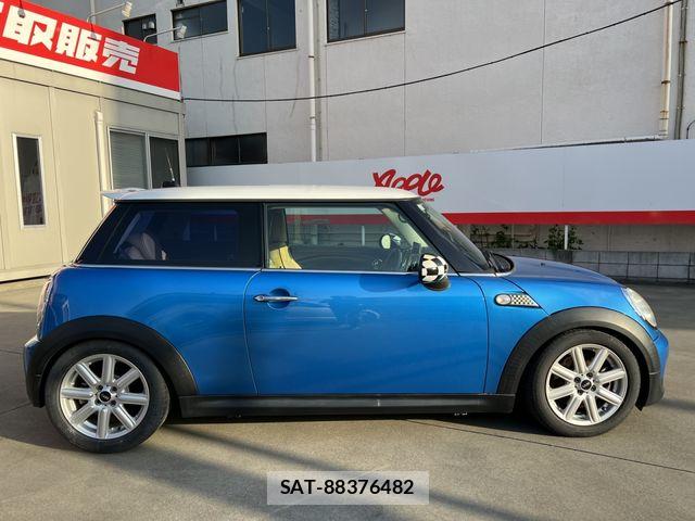 Bmw MINI 2011-03 7215436-24