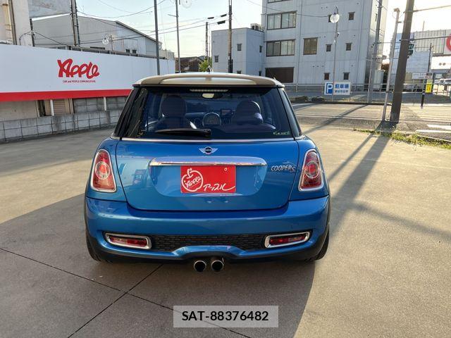 Bmw MINI 2011-03 7215436-25