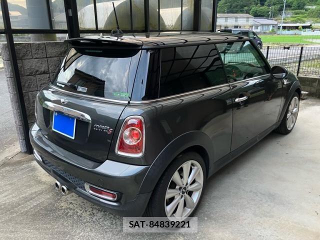 Bmw MINI 2011-05 7357013-3